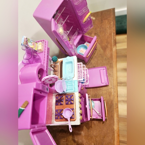 Our Generation PURPLE Gourmet Kitchen & Play Food Accessory Kit for 18" Dolls - Picture 5 of 7